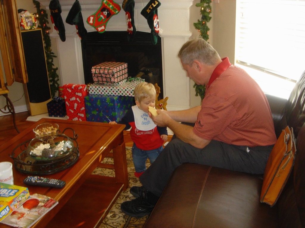 Hildebrand Christmas ScreenSaver/1024x768_2005-12-24-02 Christmas Eve J&K.jpg